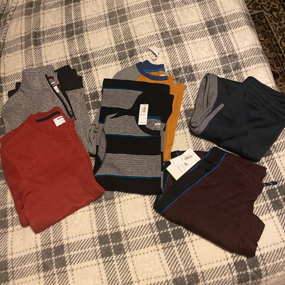 ***items added*** Old Navy teen/boy clothes lot